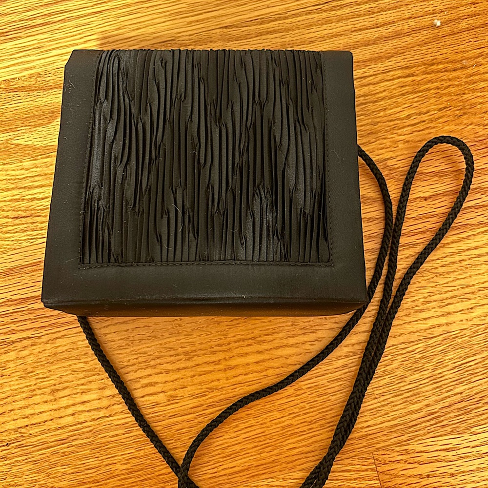 Black Textured Crossbody Bag with Magnetic Closure